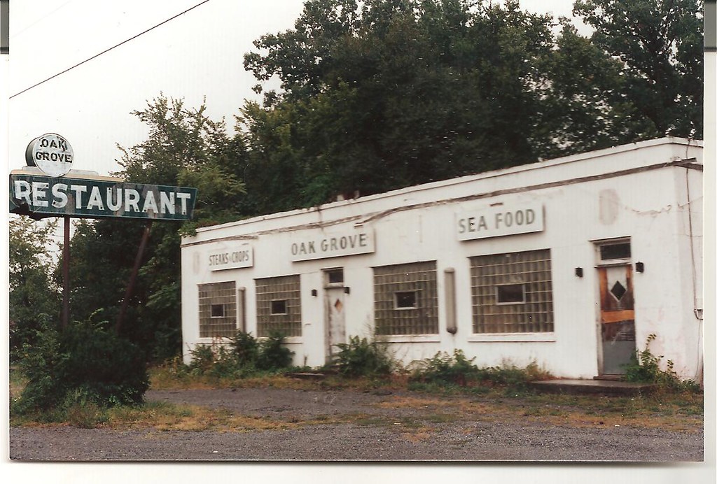 The Oak Grove 1990 The now completely trashed Oak Grove ar… Flickr