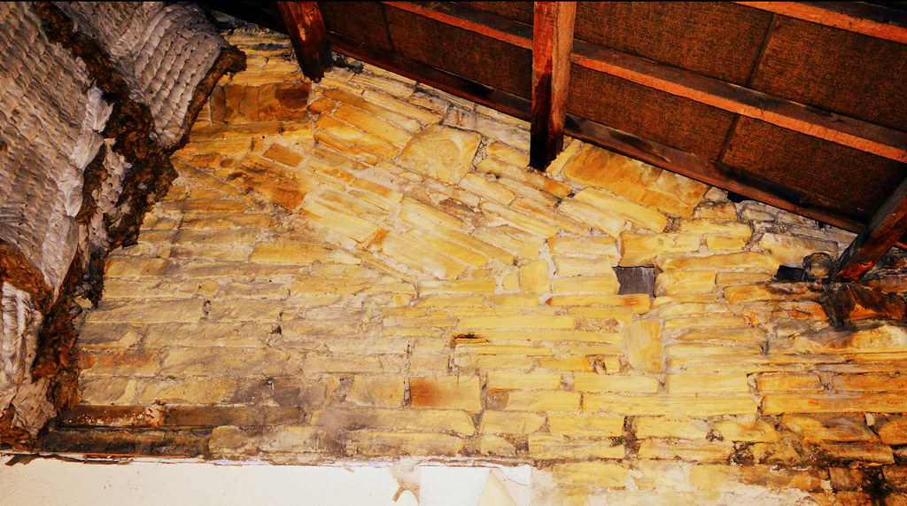 IV Pub IV Pub, Commercial Road, Kirkstall...… Mark's