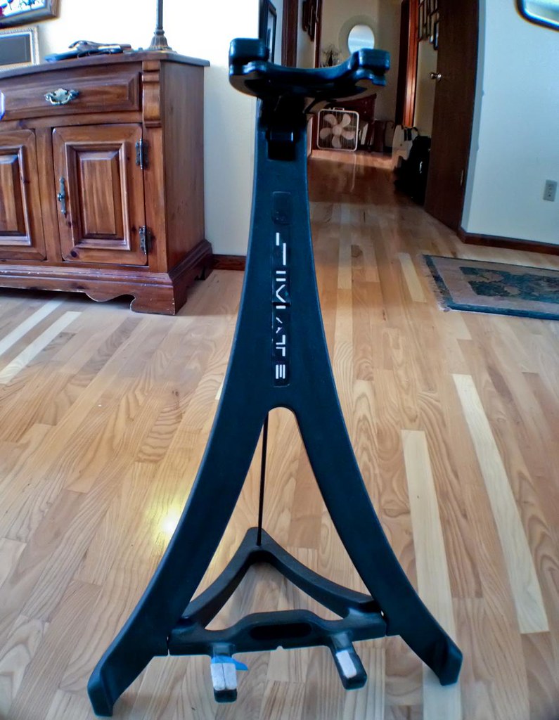 Ultimate Support Guitar Stand The Klingon Label edition (v… Flickr