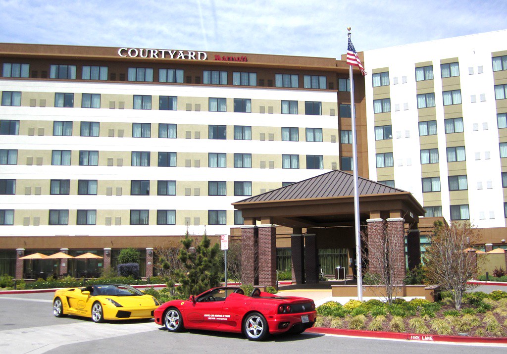 The cars at the Courtyard Campbell Courtyard by Marriott San Jose