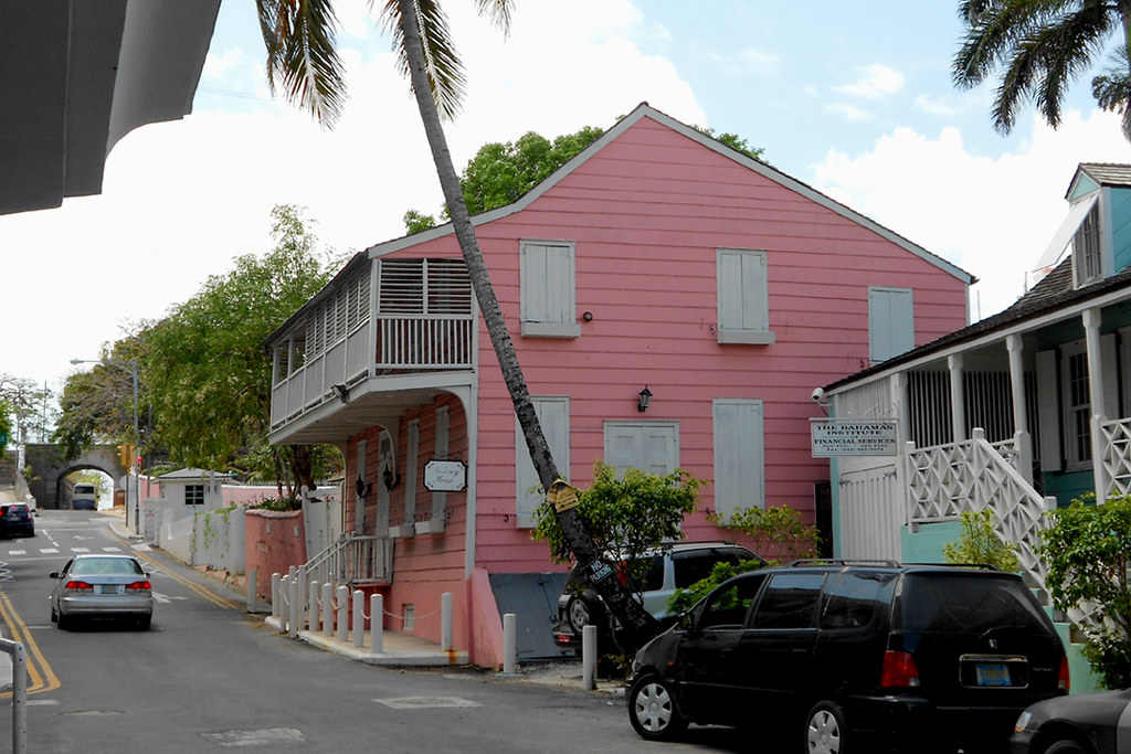Nassau "Balcony House" The Balcony House on Market Stree… Flickr
