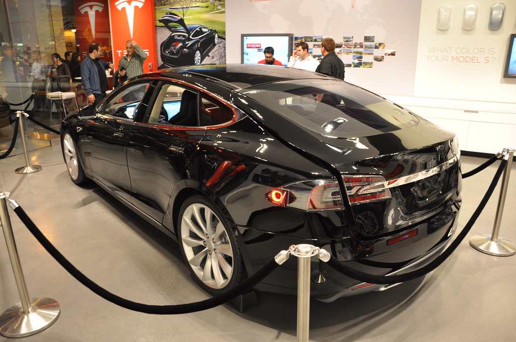 Tesla Model S rear view Martin Gillet Flickr
