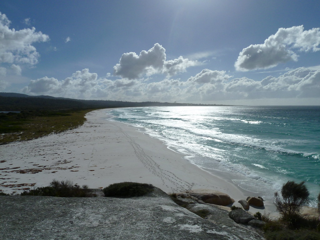 Taylors Beach has a lagoon behind it. Bay of fires. Tasman… Jean