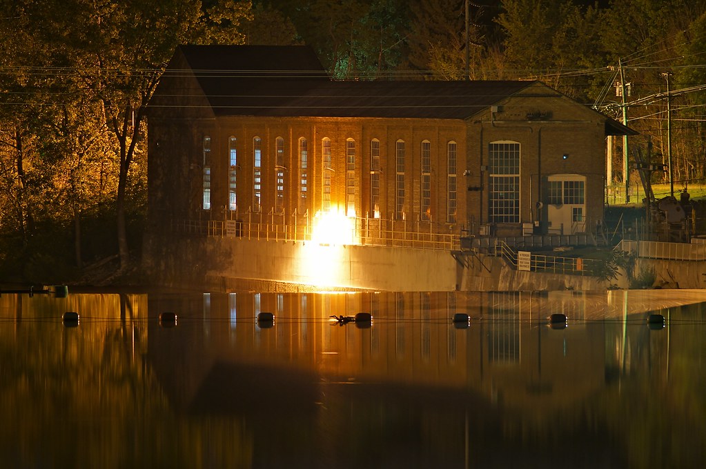 Buchanan Dam This is the Buchanan Dam power house reflecti… Flickr
