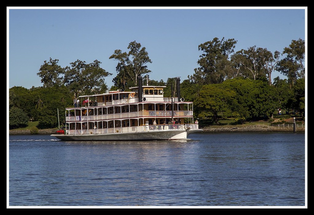 Kookaburra Queen on Brisbane River1= Kookaburra Queen on … Flickr