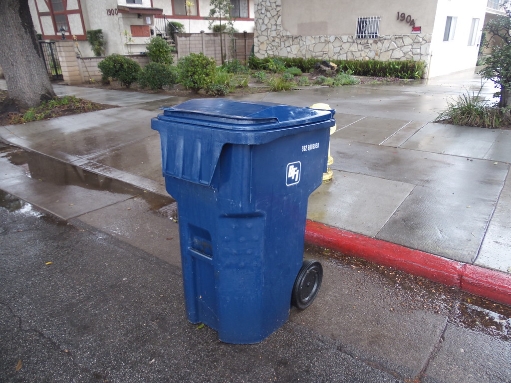 BFI Waste Services Otto Classic Cart Alhambra, CA. Xpeditor Driver