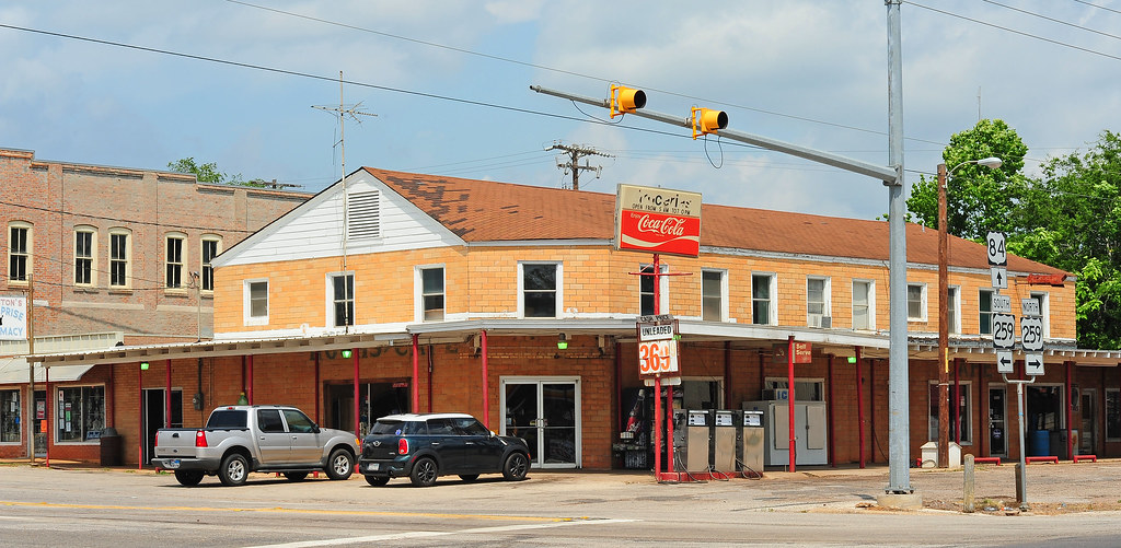 Chapman's Grocery Mount Enterprise,Texas Built in 1946 w… Flickr