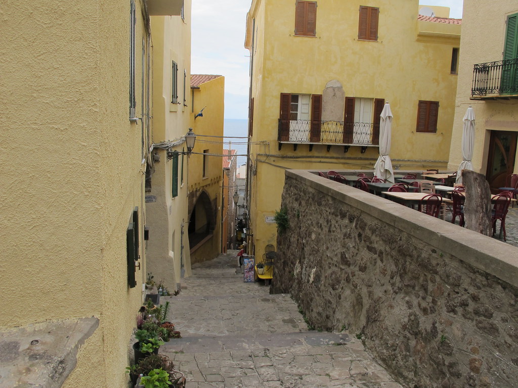 Sardinia,Naples Italy April 2012 074 antonratsa Flickr