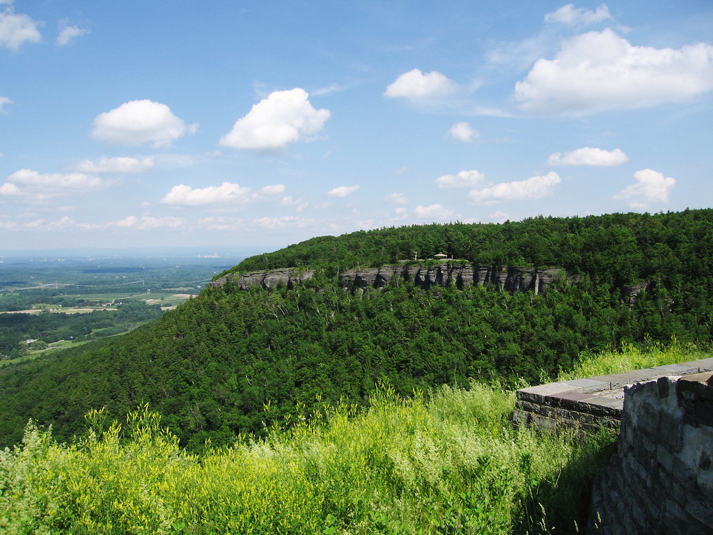 Helderberg Escarpment Taken at Thacher State Park. New Yor… Flickr