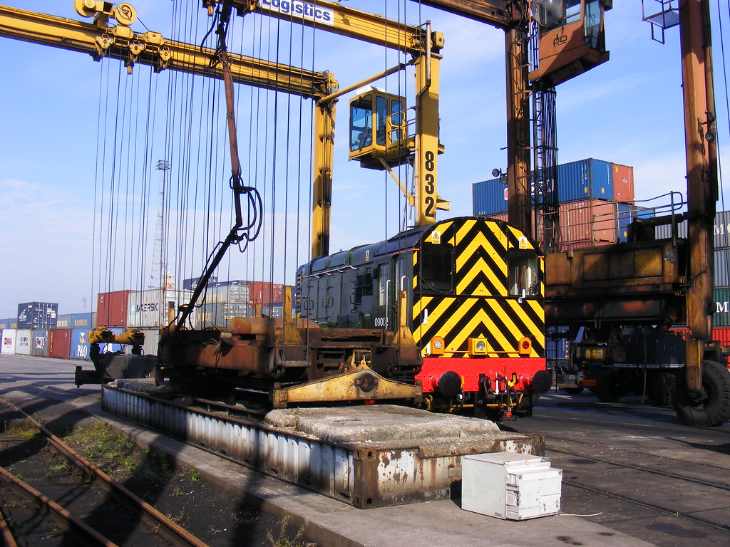 09002 09002 at Barton Dock, Manchester 1st October 2011 Flickr