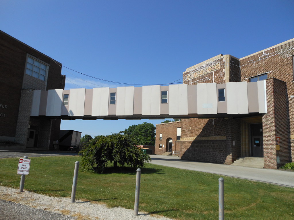 060912 Springfield Senior High SchoolLakemore, Ohio (1) Flickr