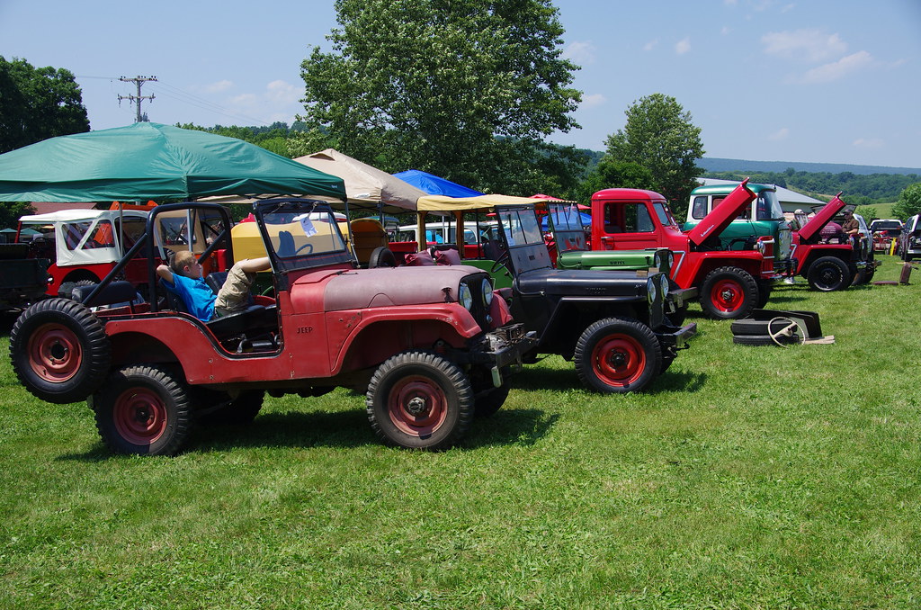 Vehicles On The Show Field The Great Willys Picnic 2012 Flickr