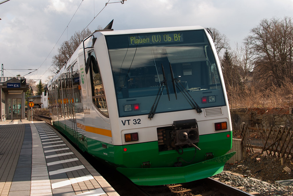 Netzschkau RegioSprinter of Vogtlandbahn bound for Plauen … Flickr