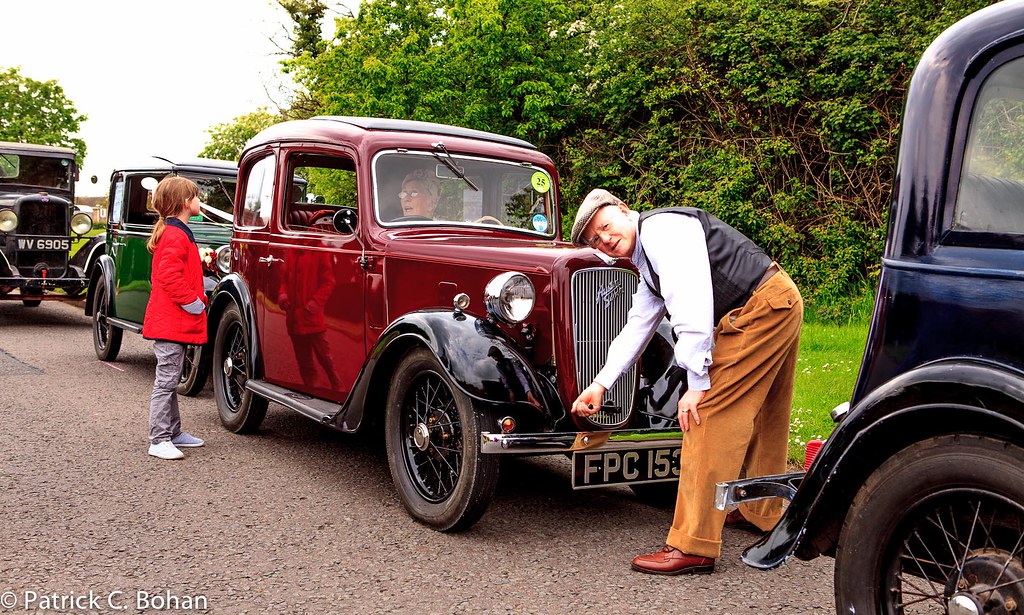 Royal_Wootton_Bassett_Carnival_2012_22.jpg Paddy Bohan Flickr