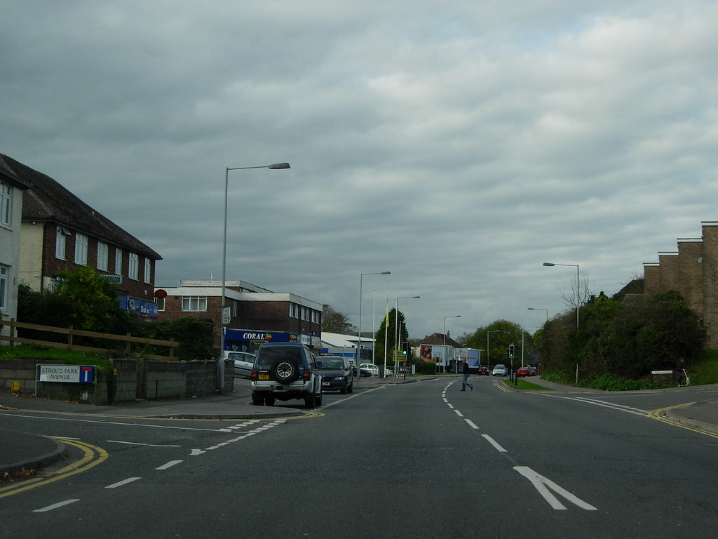 SOMERFORD RD. STROUD PARK AVENUE LEFT. CHRISTCHURCH. DORSE… Flickr
