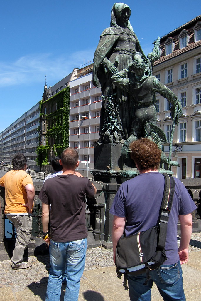 Statue of St Gertrude (Gertraudenbrucke / Spittelmarkt) Flickr