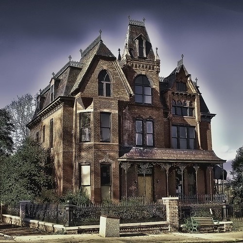 HAUNTED HOUSE ON MILLIONAIRES' ROW DANVILLE VA MILLIONAIR… Flickr