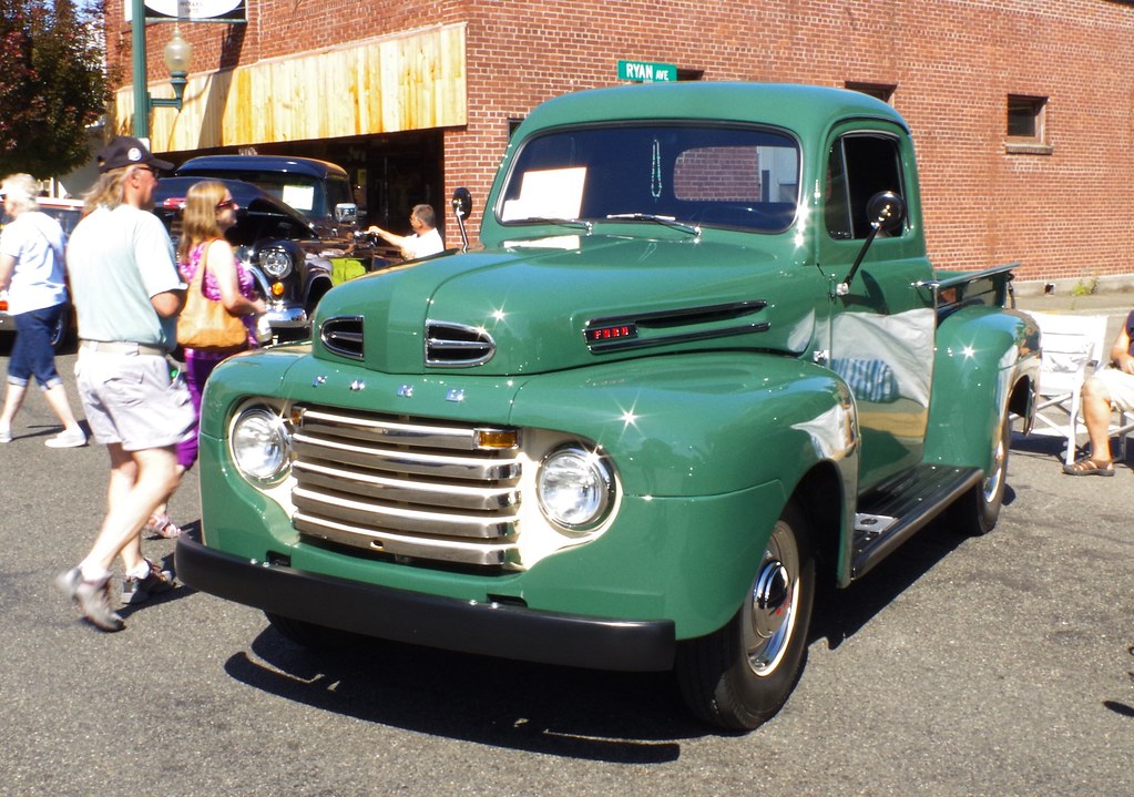 Classy Chassis Car Show, Aug 16, 2015, Sumner, WA Lloyd (Bud) Norton