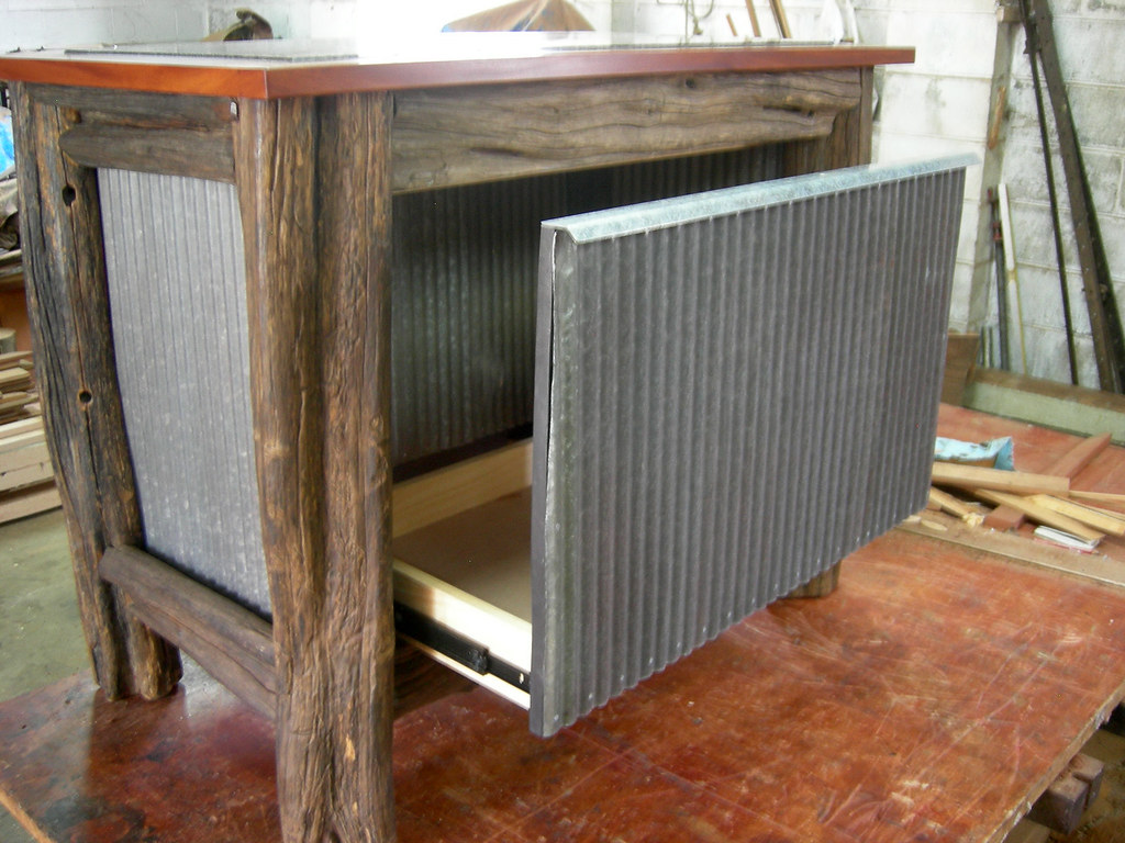 Rustic Kitchen Island Bench Large bottom drawer was design… Flickr