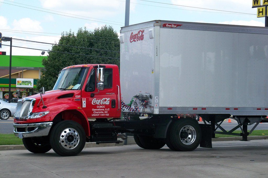 CocaCola Tractor and Trailer Goodletsville TN 100_207