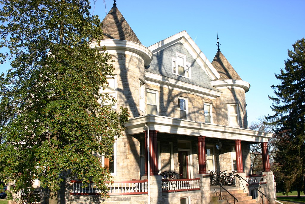 Student Housing in Collegeville II Student apartment in Co… Flickr
