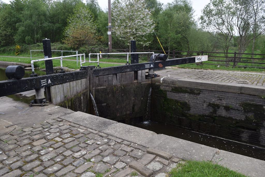 Crigglestone Tunnel, Viaduct and Horbury West Curve. Flickr