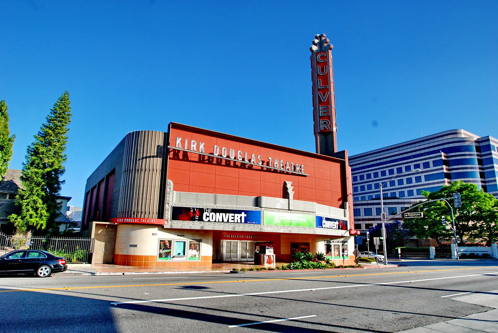 Culver Theater c.1947 The Streamline Moderne movie palace … Flickr