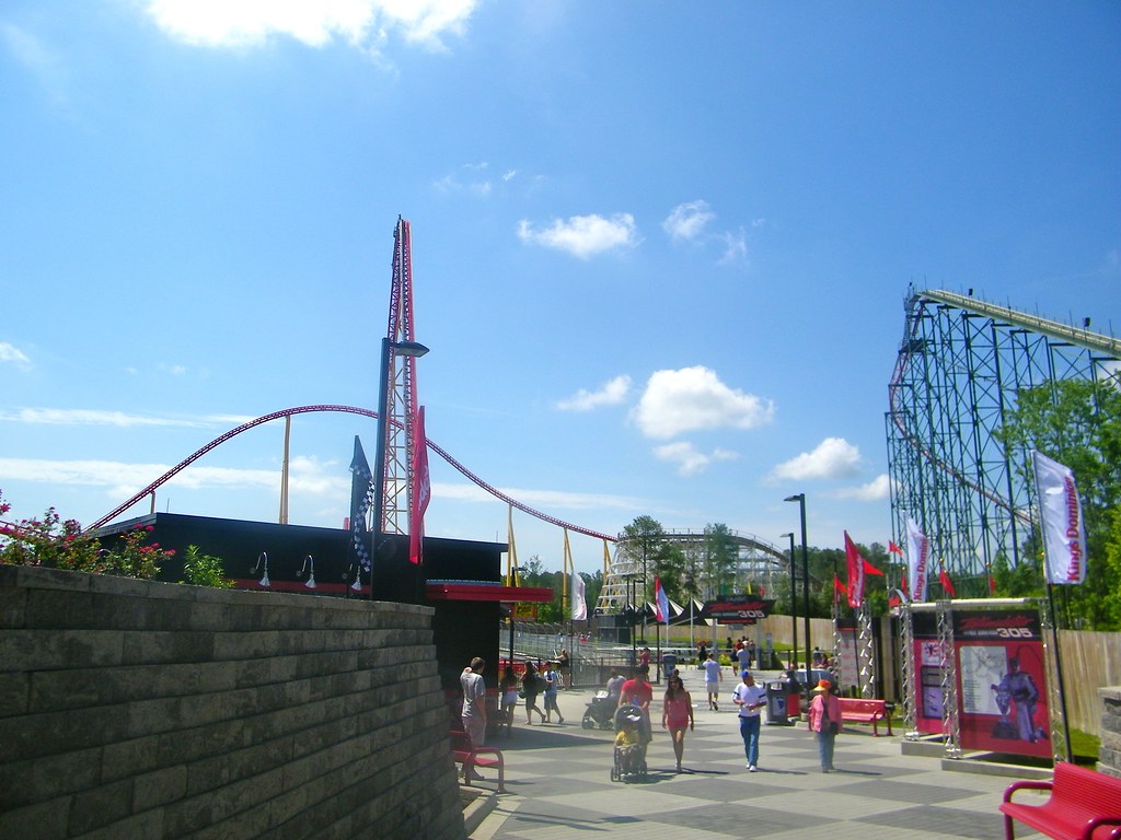 Kings Dominion 2012 Heading into the Winners Circle, Intim… Flickr