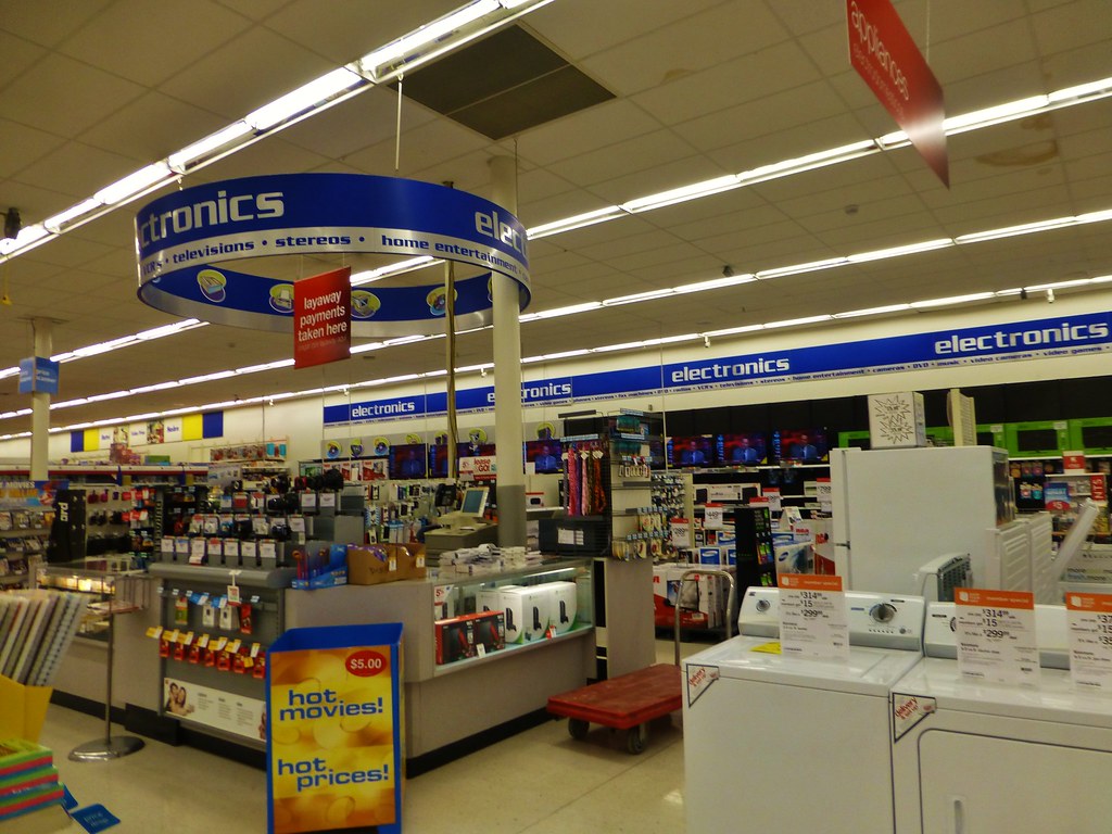 Super Kmart Ashtabula This store was opened as a Kmart pro… Flickr