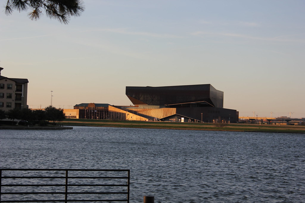 Irving Convention Center, Irving, Texas The Irving Convent… Flickr