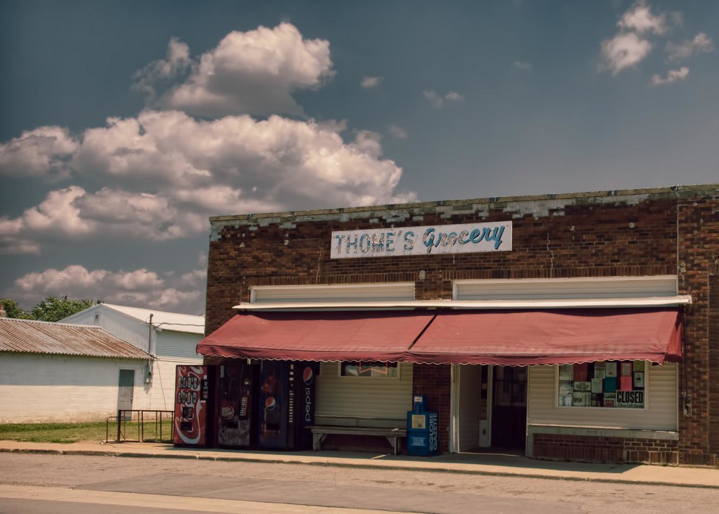 Thome's Downtown Stacyville, Iowa The only grocer for mile… Flickr