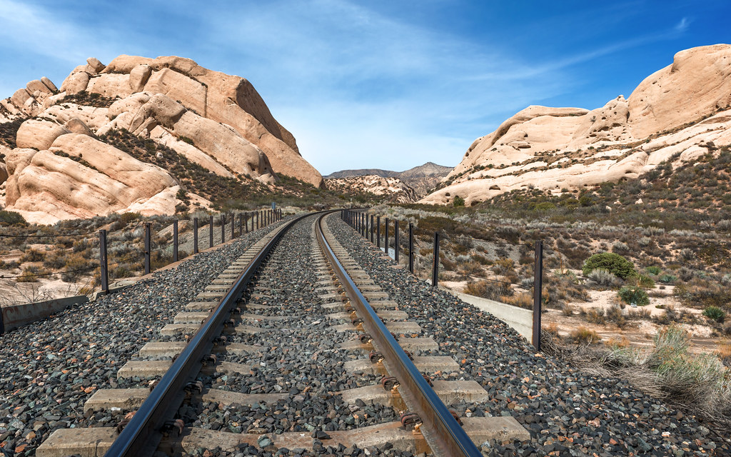 Cajon Pass, SR 138, Mojave Desert, CA, USA Cajon Pass lies… Flickr