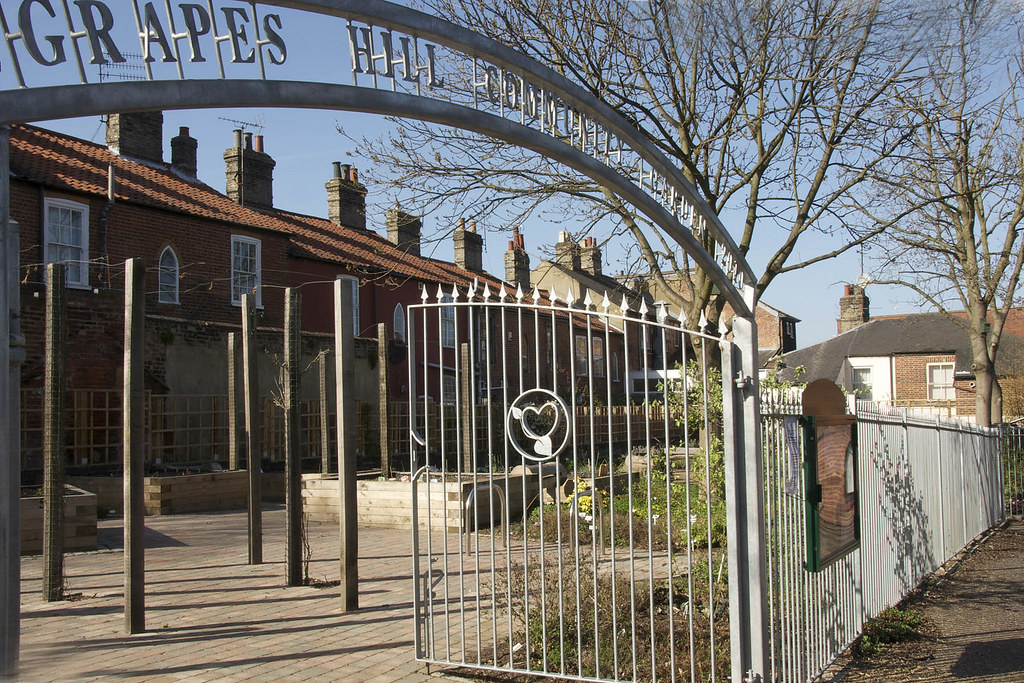 Grapes Hill Community Garden, Norwich, Norfolk Entrance to… Flickr