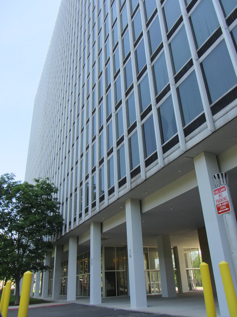 Colonnade Apartments Built in the 1960s, designed by famed… Flickr