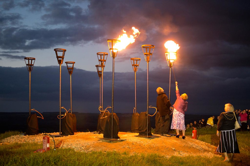 Diamond Jubilee Beacon Lighting, Otley Chevin, Leeds, West… Flickr