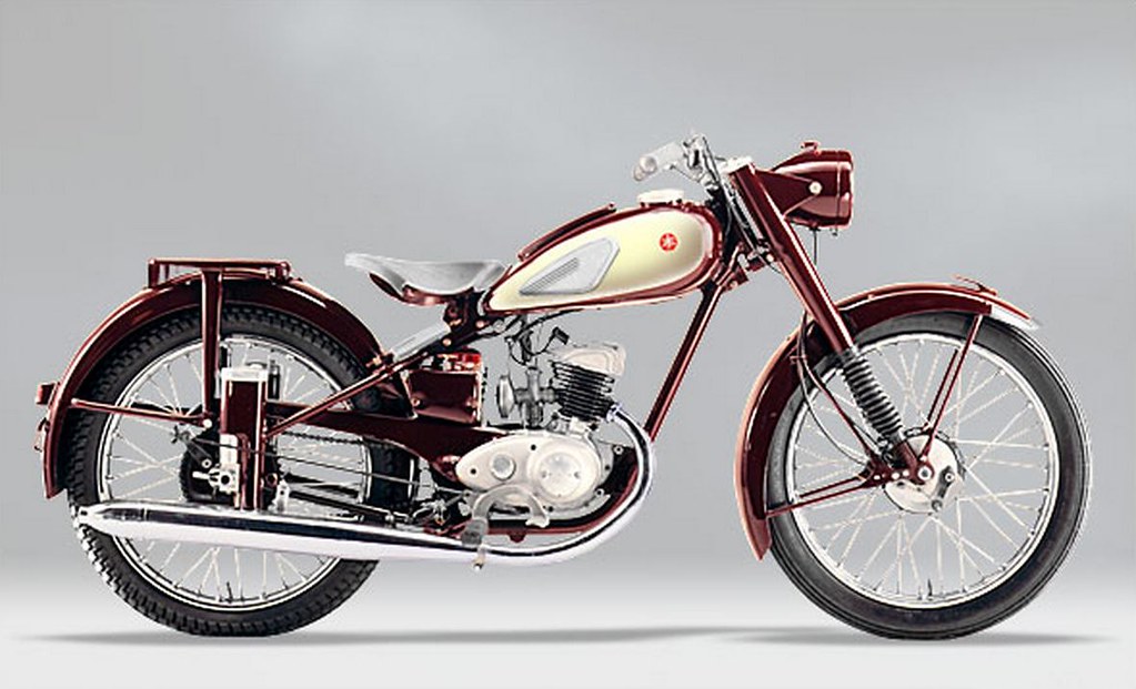 1955 Yamaha YA1 Yamaha's 1st production motorcycle. Tony Blazier