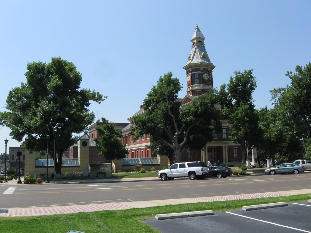 Graves County Courthouse, Mayfield, Ky. Sherman Clarke Flickr