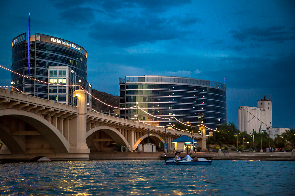 Tempe Town Lake Sunset Friday night paddle boat excursion … Flickr