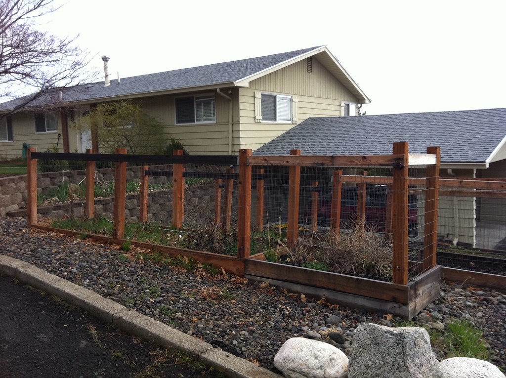 Raised Garden Beds with Deer Fencing In Eastern and Centra… Flickr