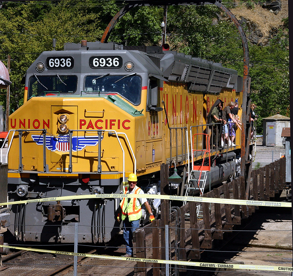 UP 6936 at Dunsmuir, CA Dunsmuir, CA Railroad days June 9 … Flickr