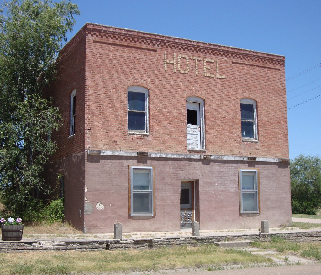 Old Hotel (Edmond, Kansas) Edmond is a small, almost ghost… Flickr