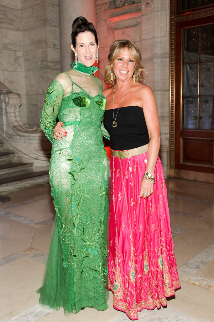 MAS Gala 2012 Sharon Davis, Elizabeth Gaines April 19, 201… Flickr