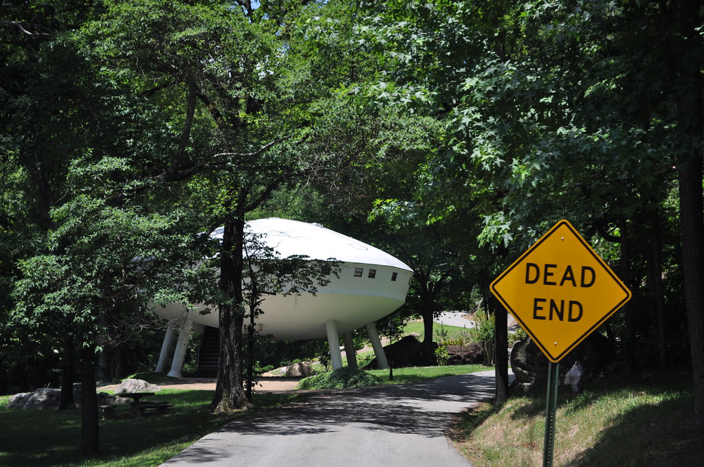 Signal Mountain UFO House (1) "Flying saucer" house Flickr