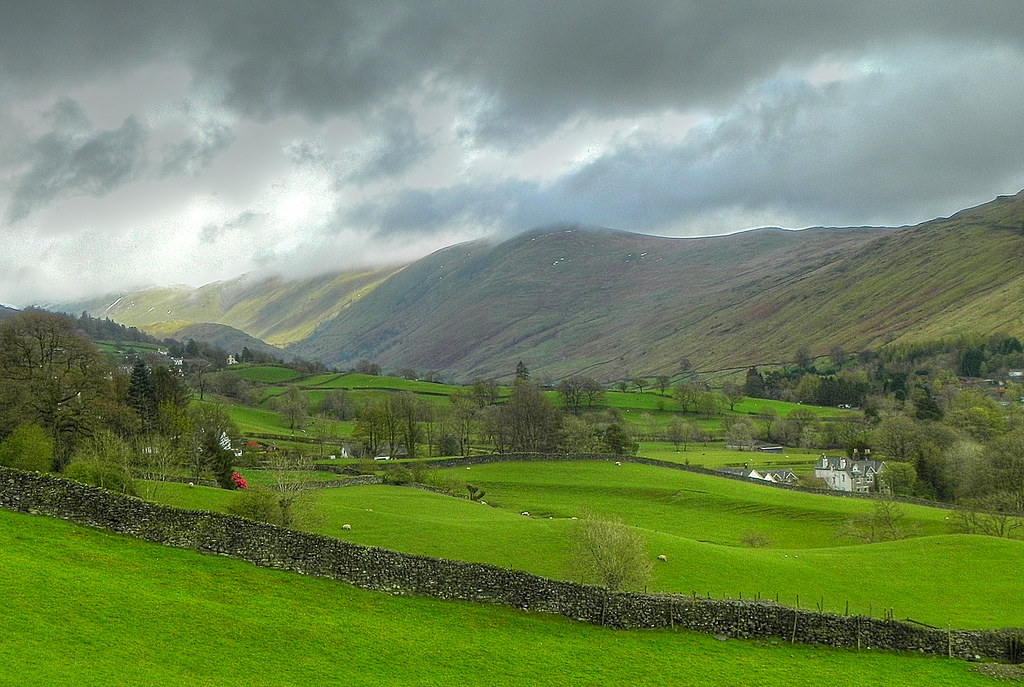 Troutbeck Changeable weather conditions in the lakes, had … Flickr