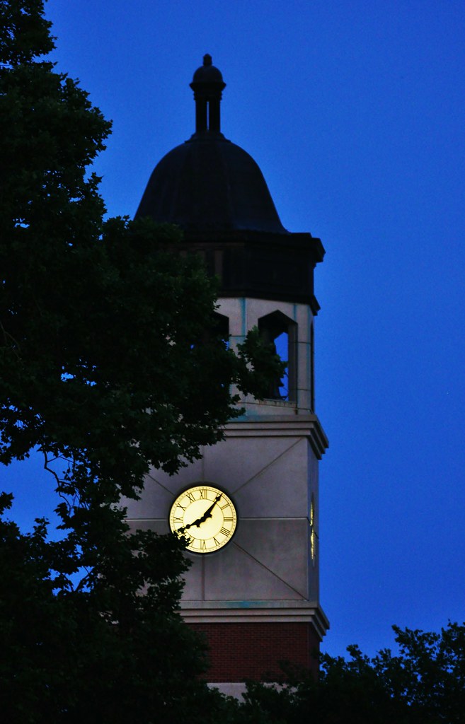 The Clock Tower at Dusk (Western Kentucky University) Flickr