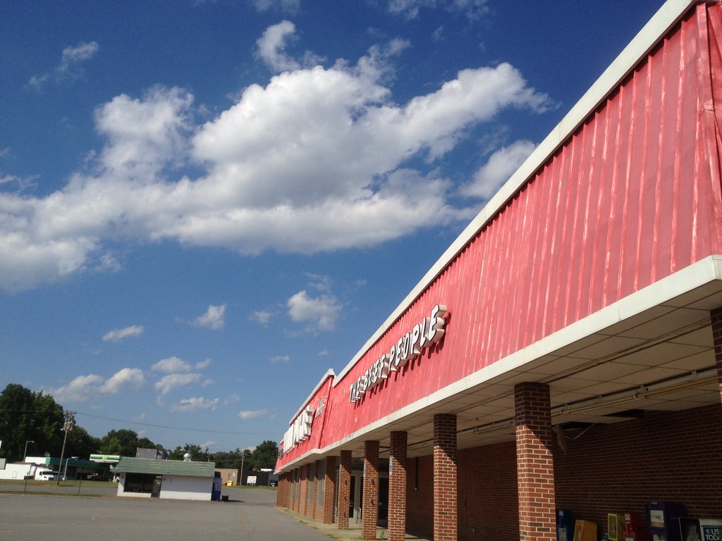 Winn Dixie Kings Mountain, NC Mike Kalasnik Flickr