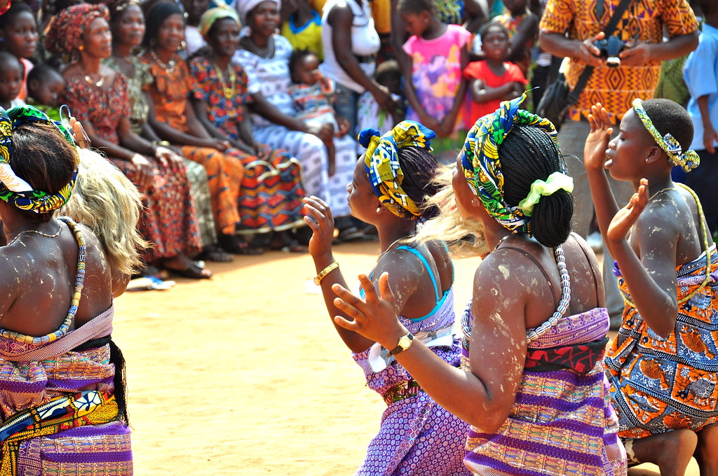 Ghana women dance Women from Ghana dance at an event to ra… Flickr