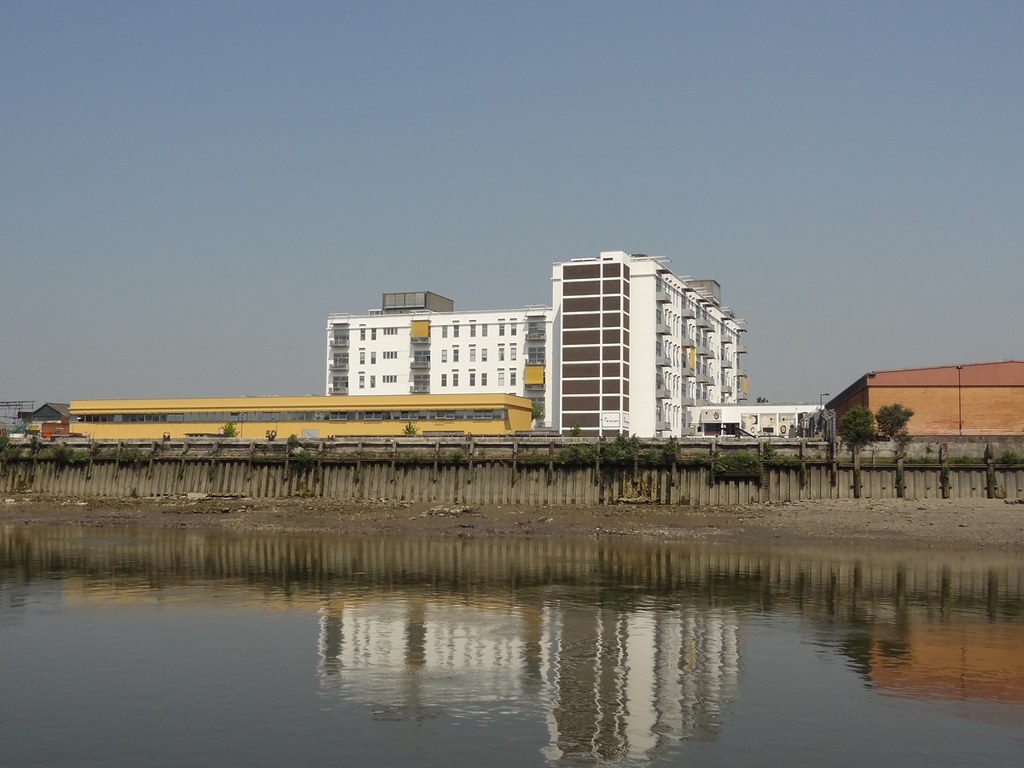 Watson House, Fulham This building was called Watson House… Flickr