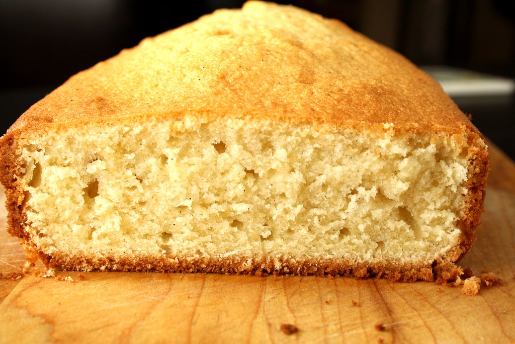 Joy of Baking's Pound Cake Love how you can see the vanill… Flickr
