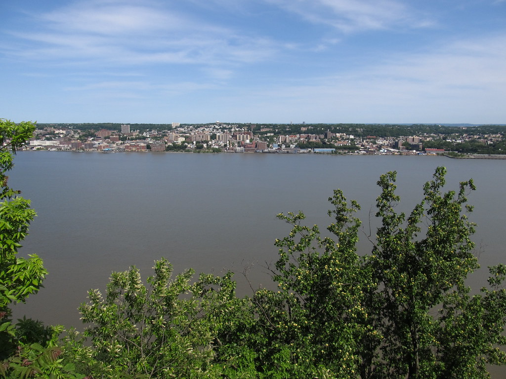 Yonkers, New York from Alpine Lookout, Palisades Interstat… Flickr